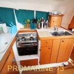LAGOON 410 cuisine